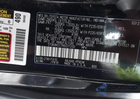 2021 Toyota Sienna Le z USA, uszkodzony, nr VIN 5TDKRKEC7MS031200